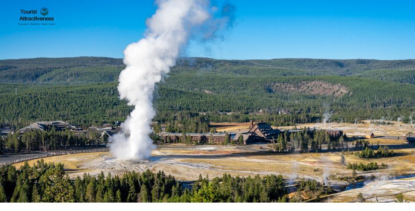 8 Best Places to Stay in Yellowstone National Park, Montana