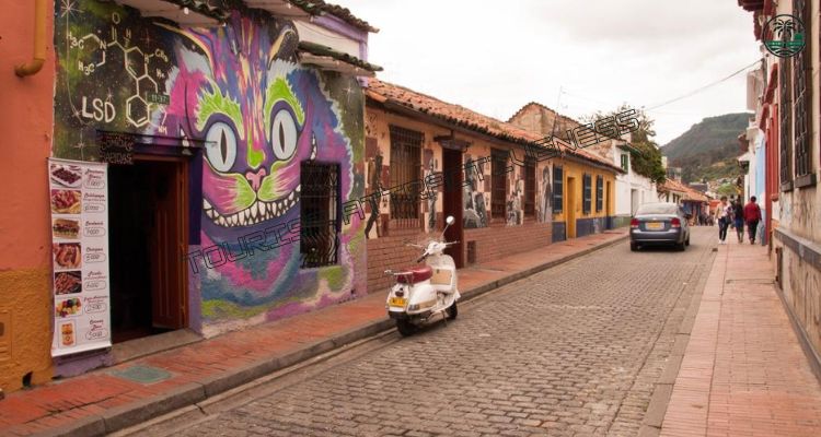 Wander Through La Candelaria, Bogotá