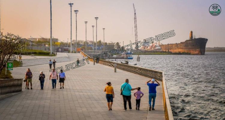 Walk Along the Malecón in Barranquilla